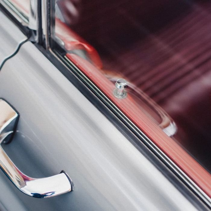 What Are The Benefits Of Hiring A Driver And Traveling